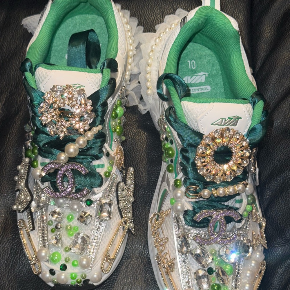Avia Embellished Green and White Women's Sneakers
